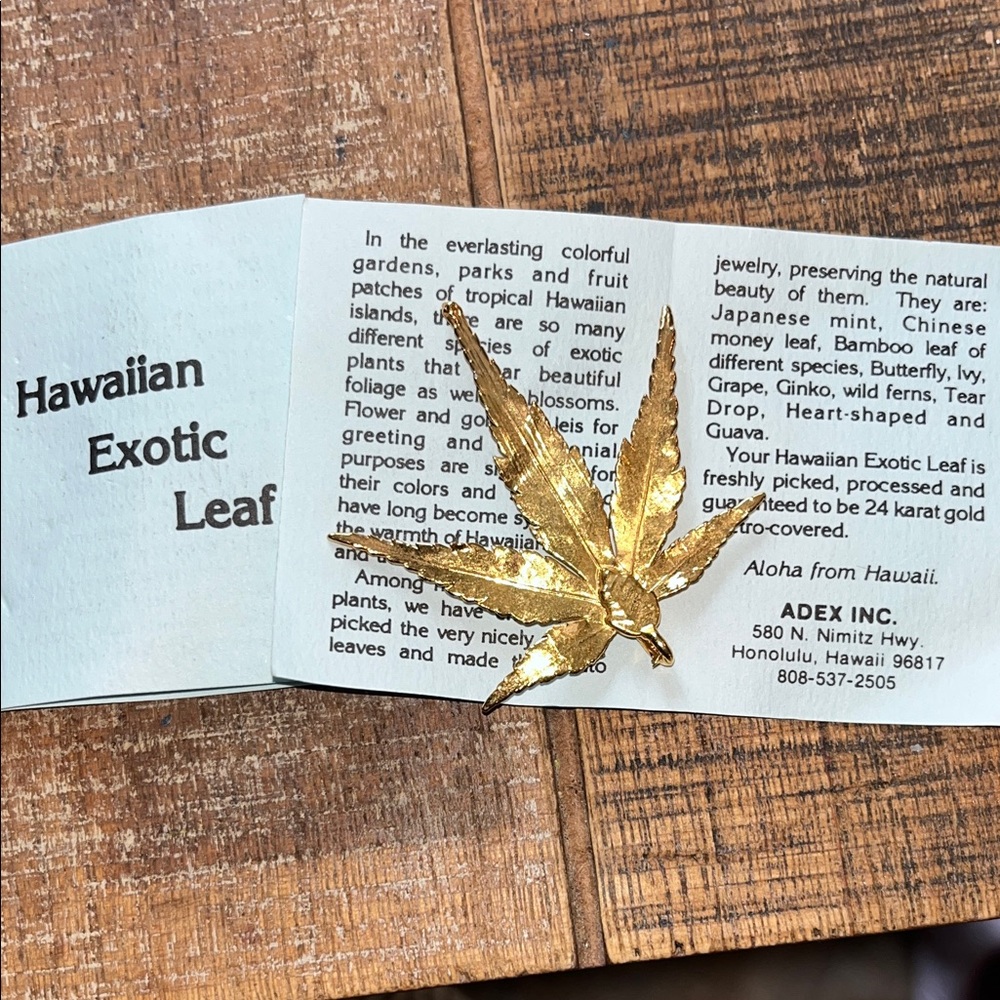 24k Gold Covered Hawaiian Exotic Leaf Charm. Beautiful with papers!!!
